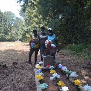 Meet your Posher, Joyce